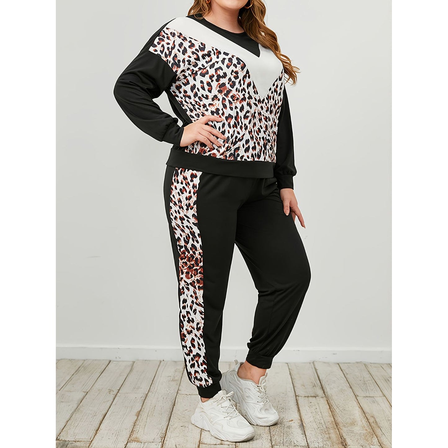 Leopard Sweatshirt & Sweatpants Set