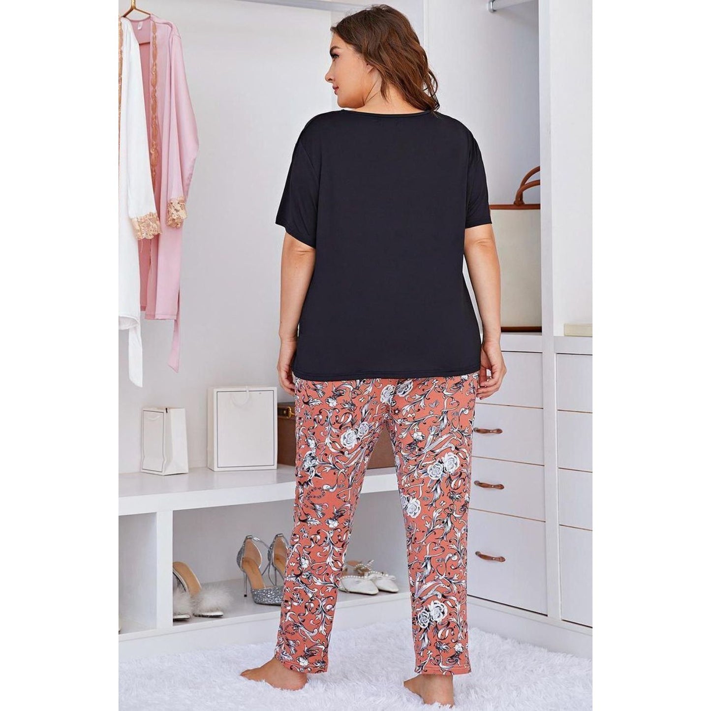 Contrast Tee & Floral Pants Set