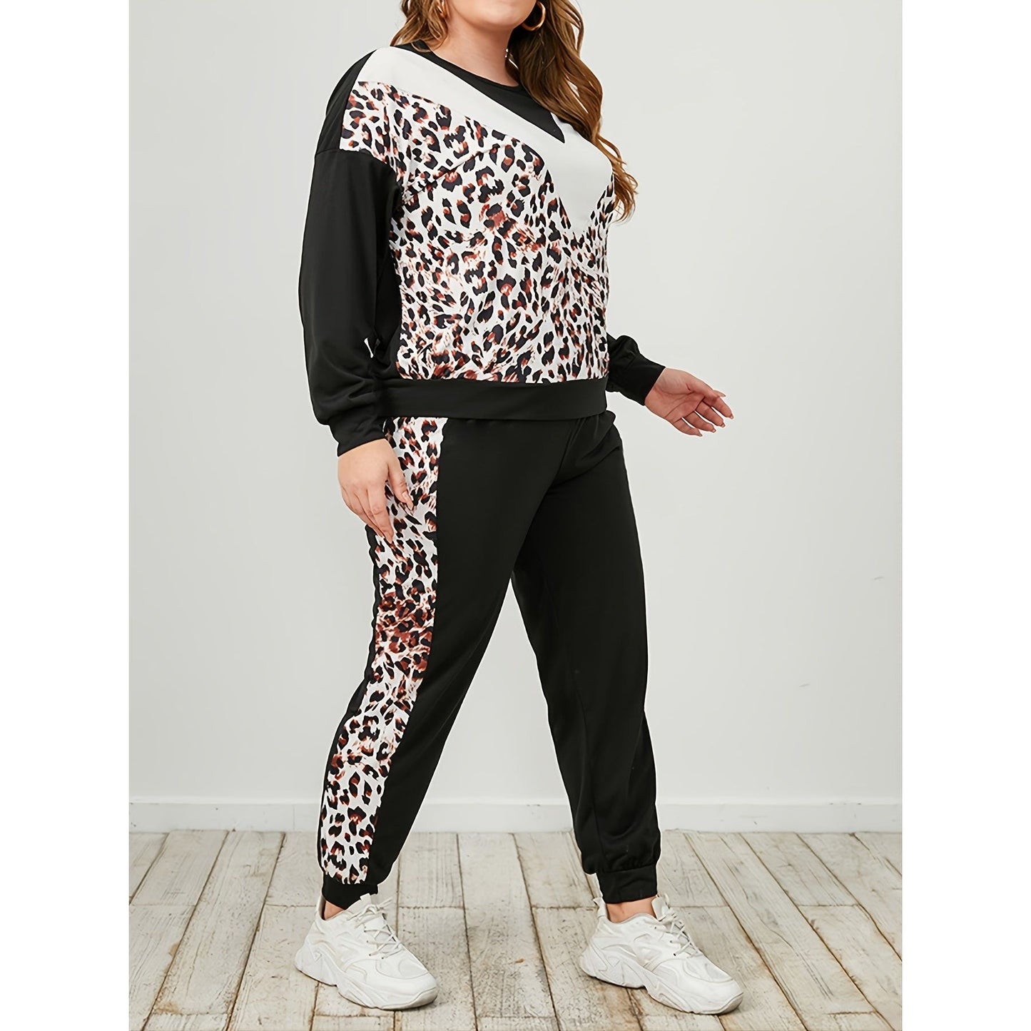 Leopard Sweatshirt & Sweatpants Set